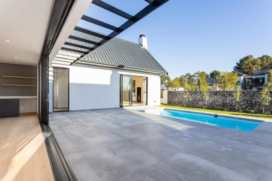 5 Bedroom Property for Sale in Val De Vie Estate Western Cape